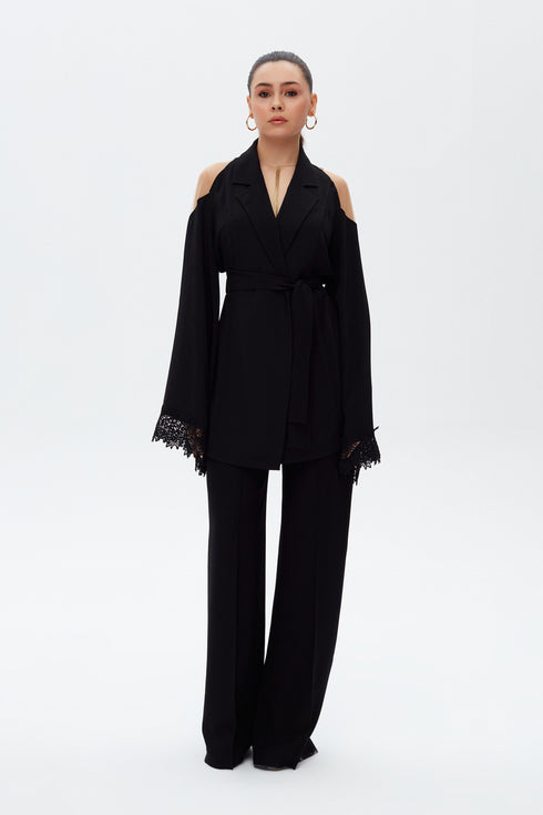 LACE DETAILED BLACK KIMONO